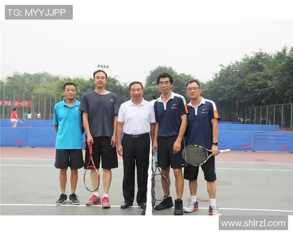 重庆网球队的团队协作与战术配合研究探讨
